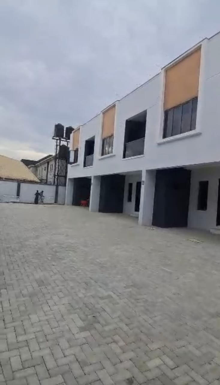 4 Bedrooms self serviced terrace duplex in Sangotedo, Off Lekki Epe, express road.